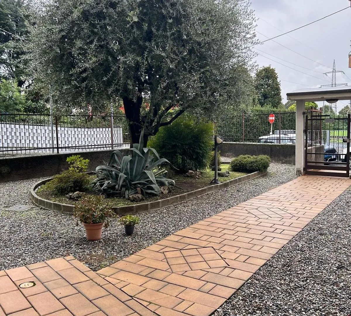 Real Estate Dream B&B Curno 0*,